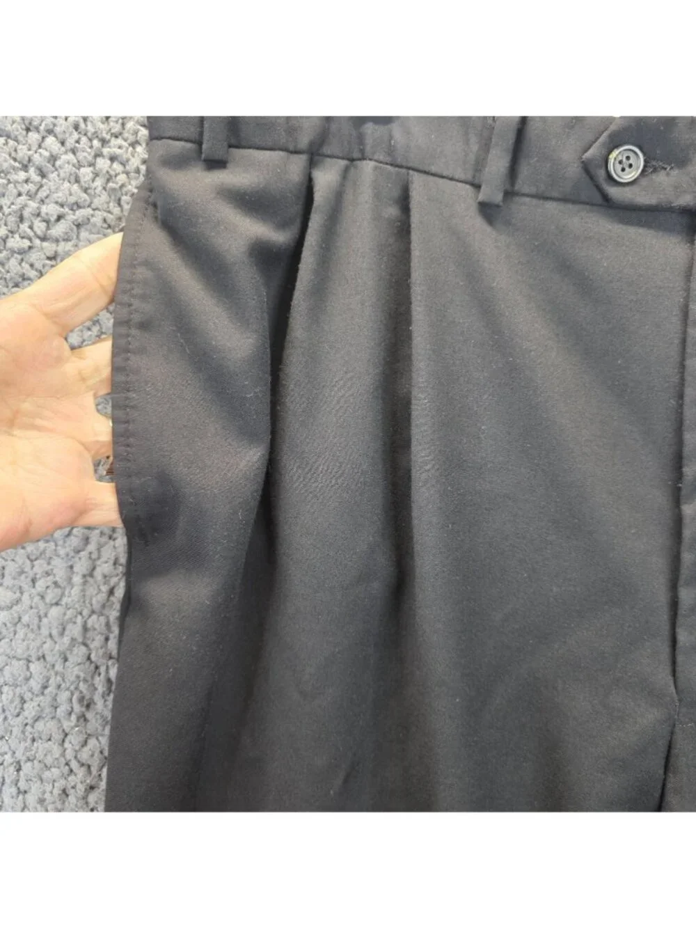 Vintage 90s Lauren Ralph Lauren 42 Total Comfort Pleated Wool Dress Pants Black